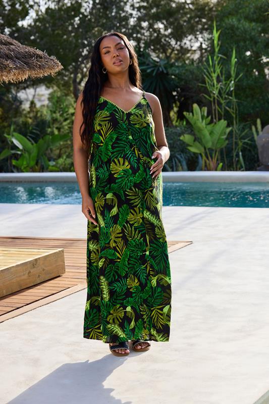 BUMP IT UP MATERNITY Curve Black & Green Palm Print V-Neck Dress