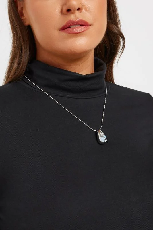 Silver Tone Tear Drop Pendant Necklace