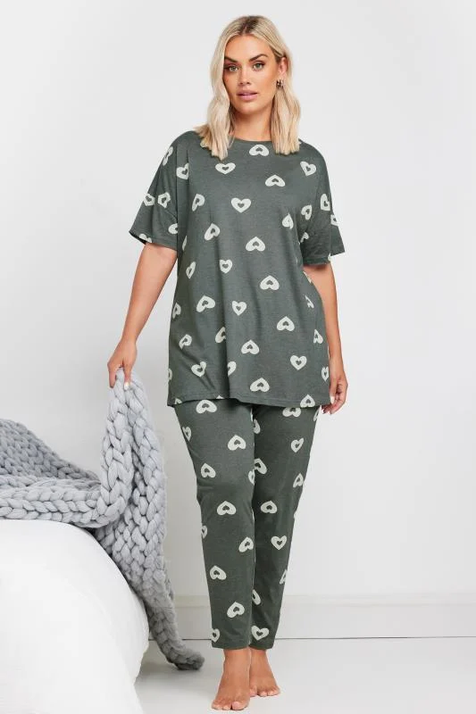 YOURS Curve Grey Heart Print Pyjama Set