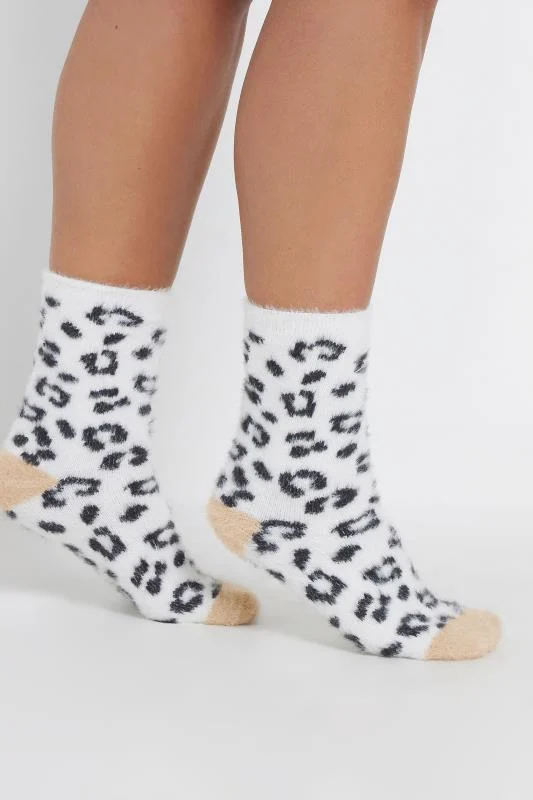 2 PACK Black & White Leopard Print Ankle Socks
