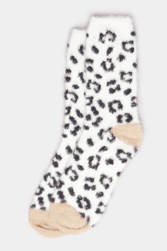 2 PACK Black & White Leopard Print Ankle Socks 3 2 PACK Black & White Leopard Print Ankle Socks