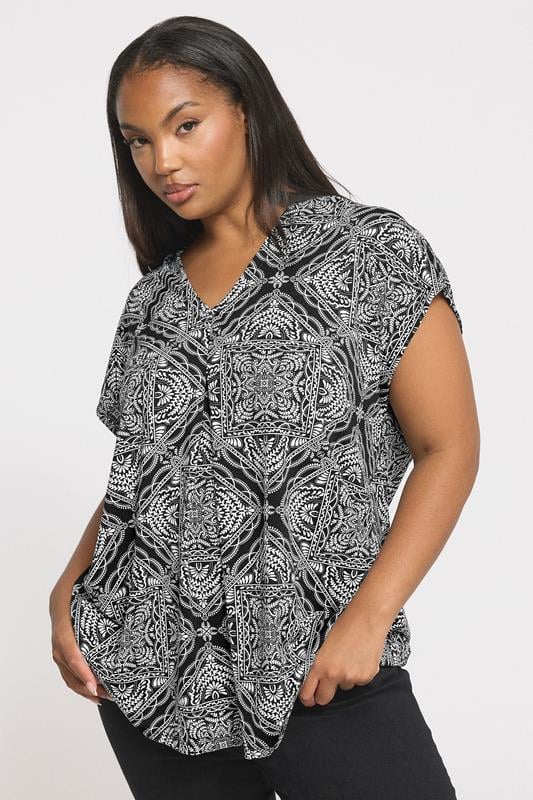 YOURS Curve Black & White Paisley Print Pleated Top