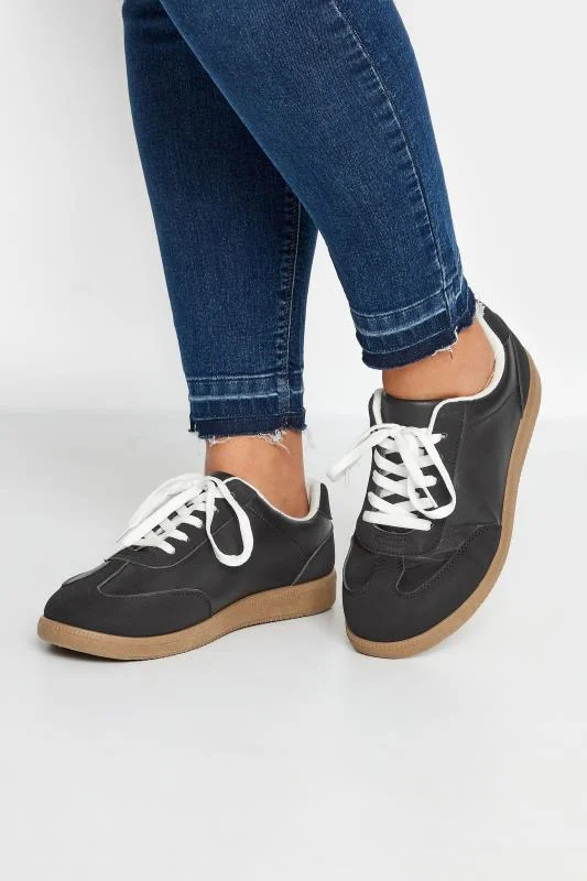 Black Retro Gum Sole Trainers In Extra Wide EEE Fit