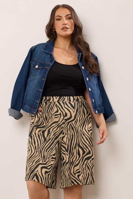 YOURS Curve Black Zebra Print Shorts
