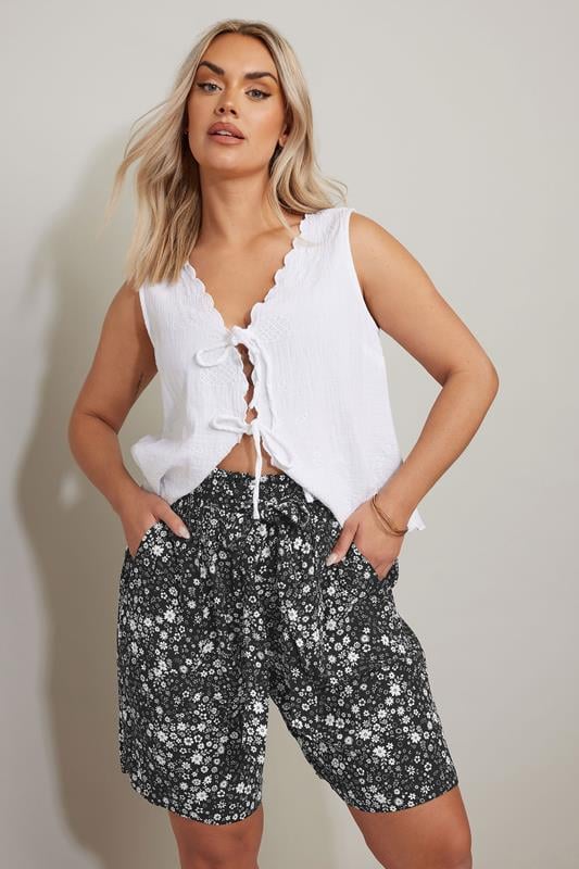 YOURS Curve Black Ditsy Floral Print Shorts