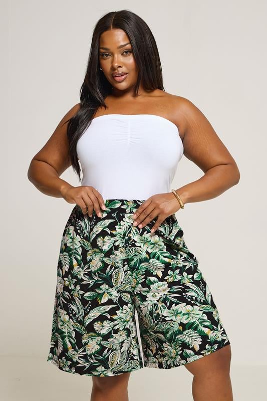 YOURS Curve Black & Green Leaf Jersey Shorts