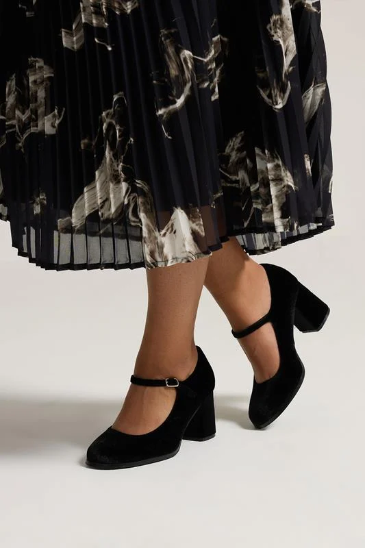 Black Velvet Mary Jane Block Heels In Extra Wide EEE Fit
